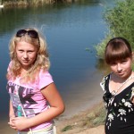 Дві  подруги  врятували на річці дідуся