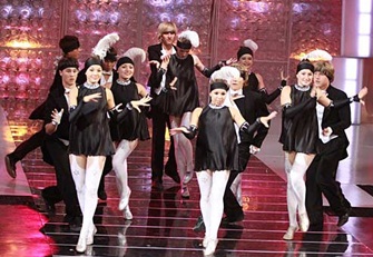 ИЗ ЧЕХИИ НАШИ ТАНЦОРЫ ВЕРНУЛИСЬ НЕ С ПУСТЫМИ РУКАМИ