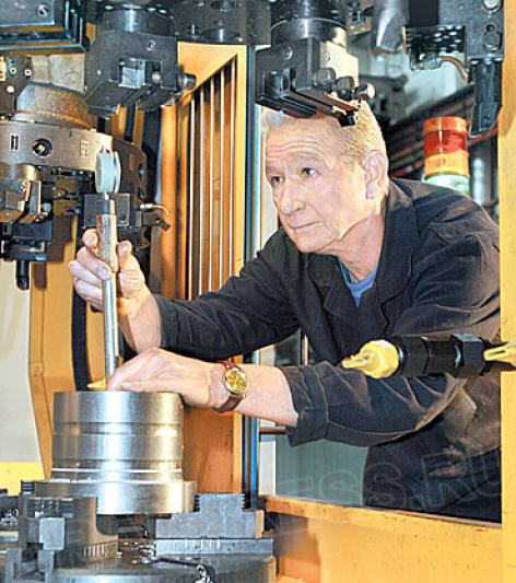 Шановні працівники машинобудівного комплексу!