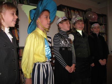 Творчий звіт колективу бібліотеки перед громадою міста  “Бібліотека+ дитина- це знань і перспектив лавина”