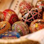 Запрошуємо приєднатися до фестивалю-ярмарку писанок «Великий день» для єдності родини»!