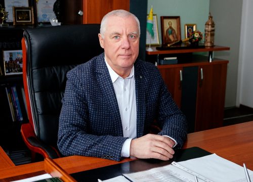 Шановні працівники ракетно-космічної галузі!