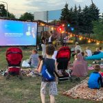 Перегляд фільмів під відкритим небом