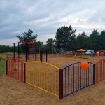 Ще один ігровий майданчик у приватному секторі