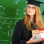 Відмінників навчання вищих навчальних закладів та загальноосвітніх шкіл міста отримали стипендії міського голови