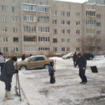 У снігову негоду прибираймо місто разом!