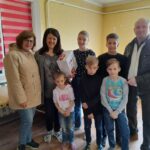 Напередодні дня матері