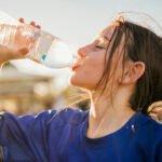 Як правильно пити воду у спеку?
